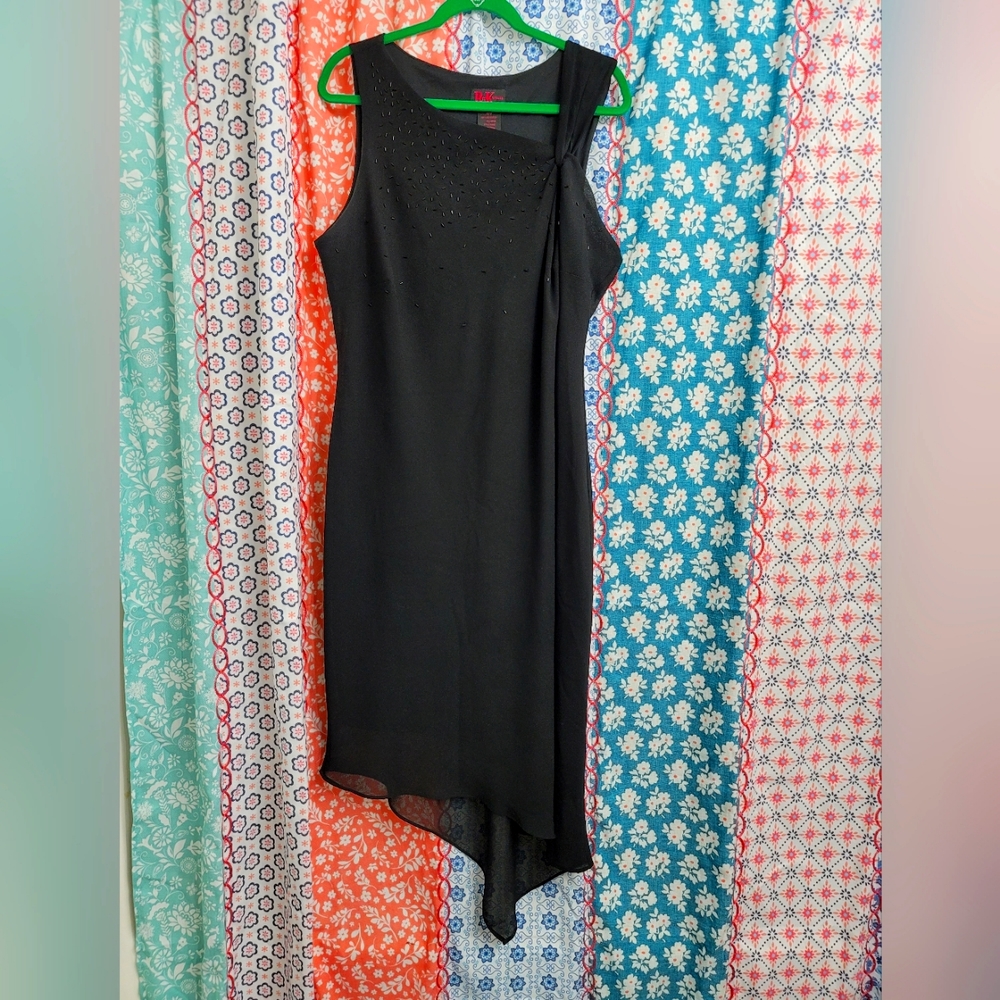 NWOT.  R&K Woman asymmetrical black dress.  Size 18W.  (819)